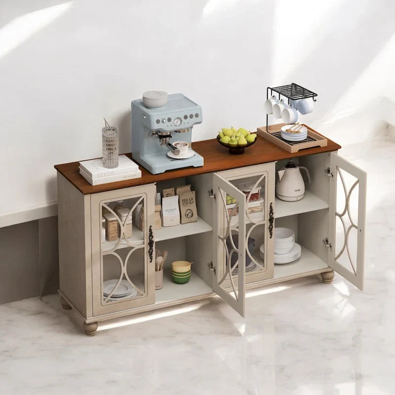 Eleganter europäischer antiker Schrank mit 4 Türen aus gehärtetem Glas, verstellbaren Einlegeböden und Massivholzbeinen für Wohn- und Esszimmer
