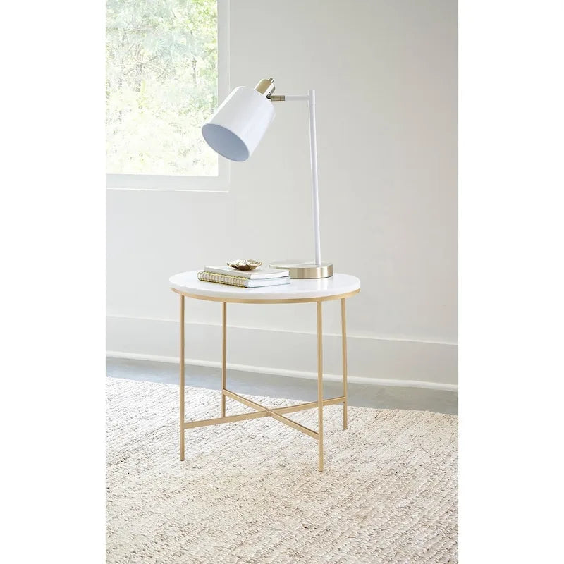 Mesa auxiliar redonda de imitación mármol con patas de metal, en blanco y dorado