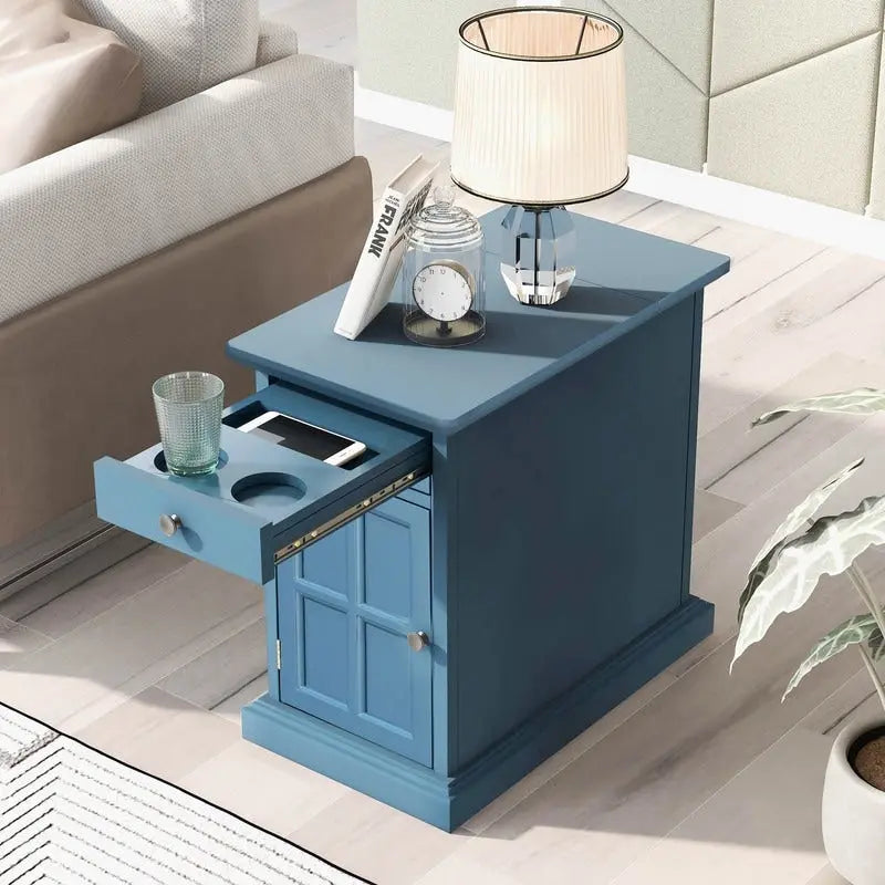 Table d’appoint classique vintage multifonction étroite avec ports USB, 1 tiroir et porte-gobelets, pour canapé