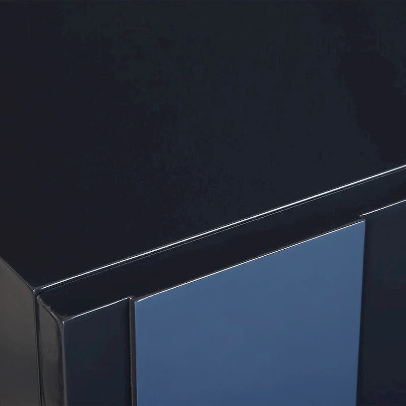 Marineblauer Akzentschrank mit geometrischem Muster